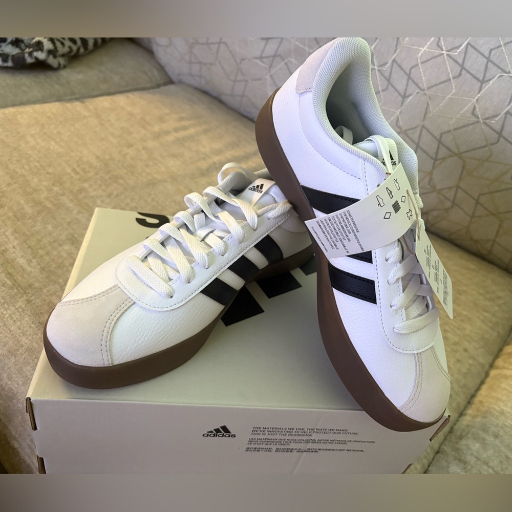 Adidas VL Court 3.0 Men's White Sneakers with Black Stripes size 8.5